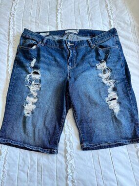 Torrid Denim Boyfriend Distressed Bermuda Shorts Plus Size 20